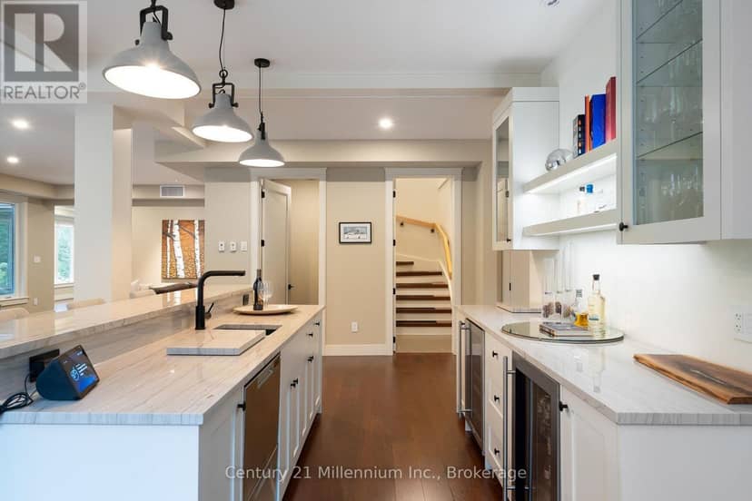 140-142 Cameron Street — photo 23 of 40
