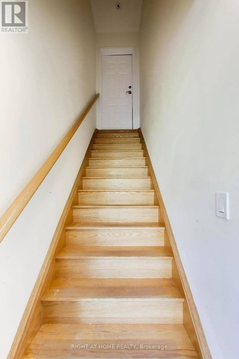 191 - 200 Veterans Drive — photo 5 of 33