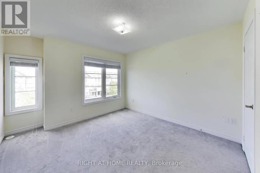 191 - 200 Veterans Drive — photo 20 of 33