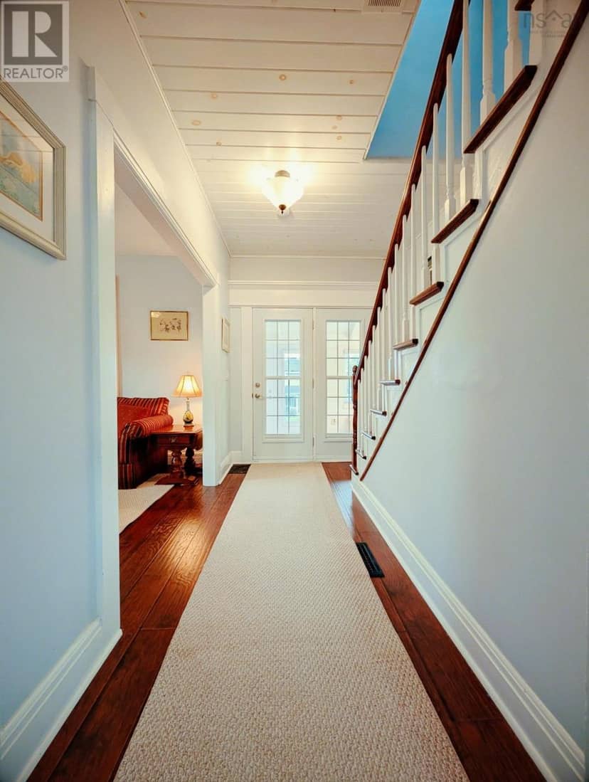 11633 Highway 16 — photo 16 of 36
