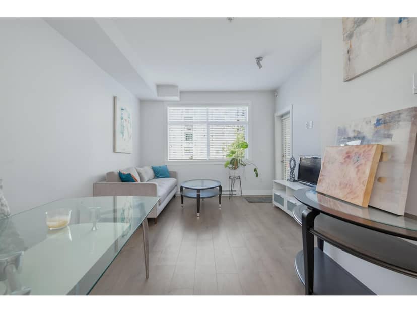 214 20696 EASTLEIGH CRESCENT, Langley