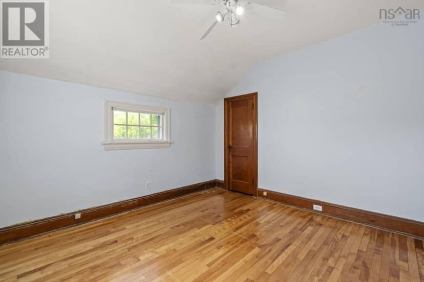 2031 Beech Street — photo 25 of 40