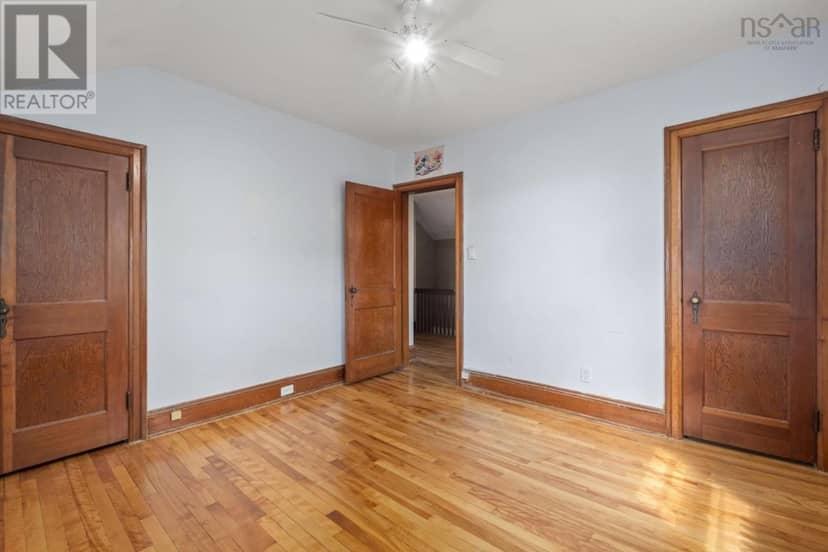 2031 Beech Street — photo 26 of 40
