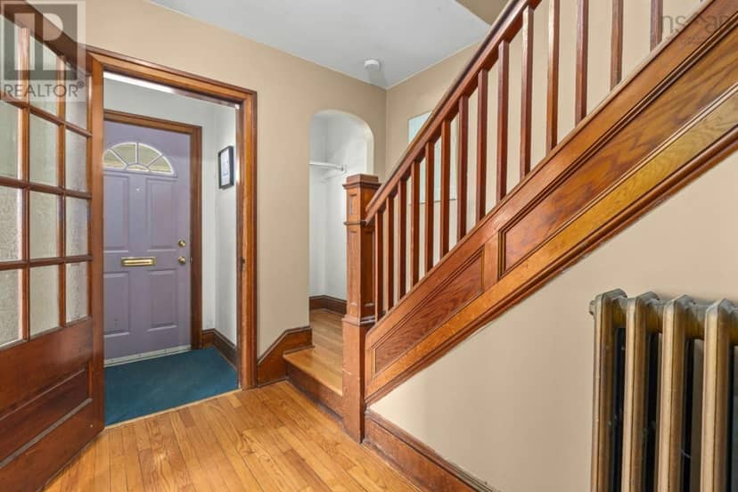 2031 Beech Street — photo 7 of 40