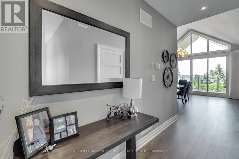 224 Lakeshore Road E, Oro-Medonte, photo 2