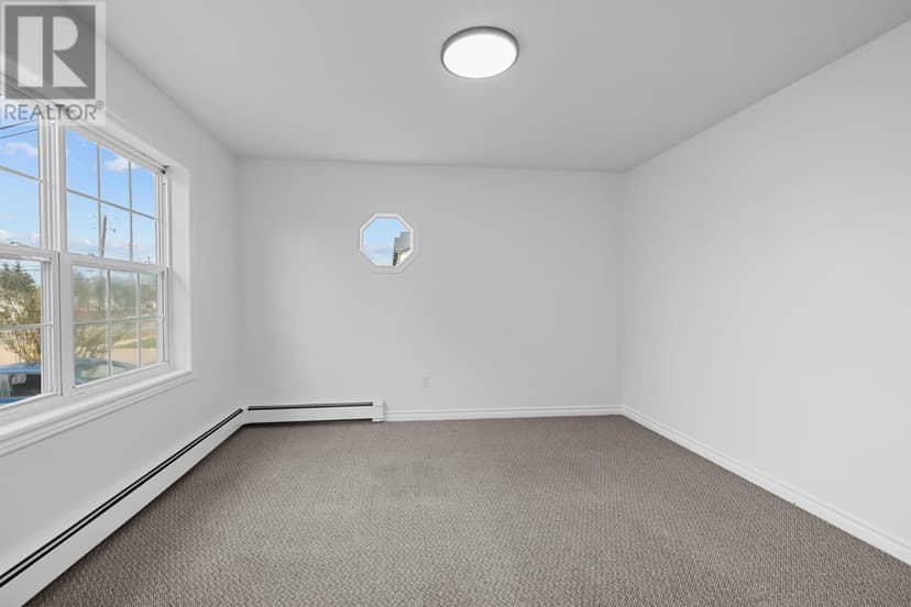 16 Kingston Road — photo 10 of 22