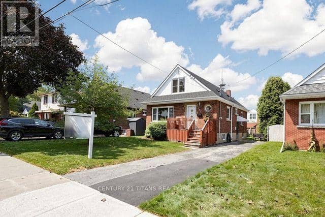 357 East 17th Street, Hamilton, photo 2