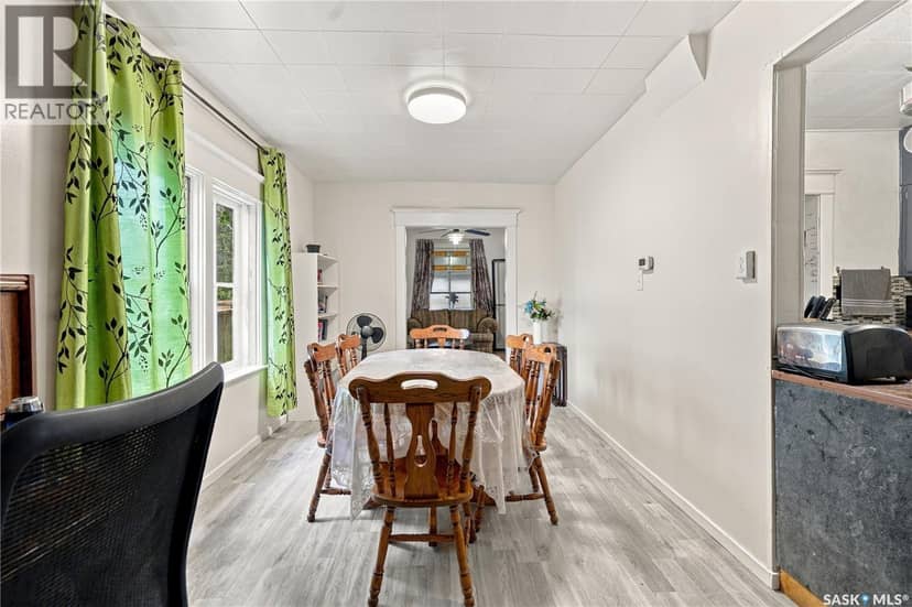 328 I Avenue S — photo 11 of 40