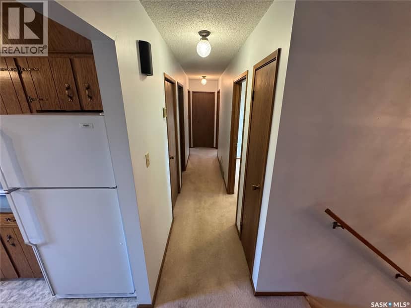 406 Centennial DRIVE — photo 10 of 39