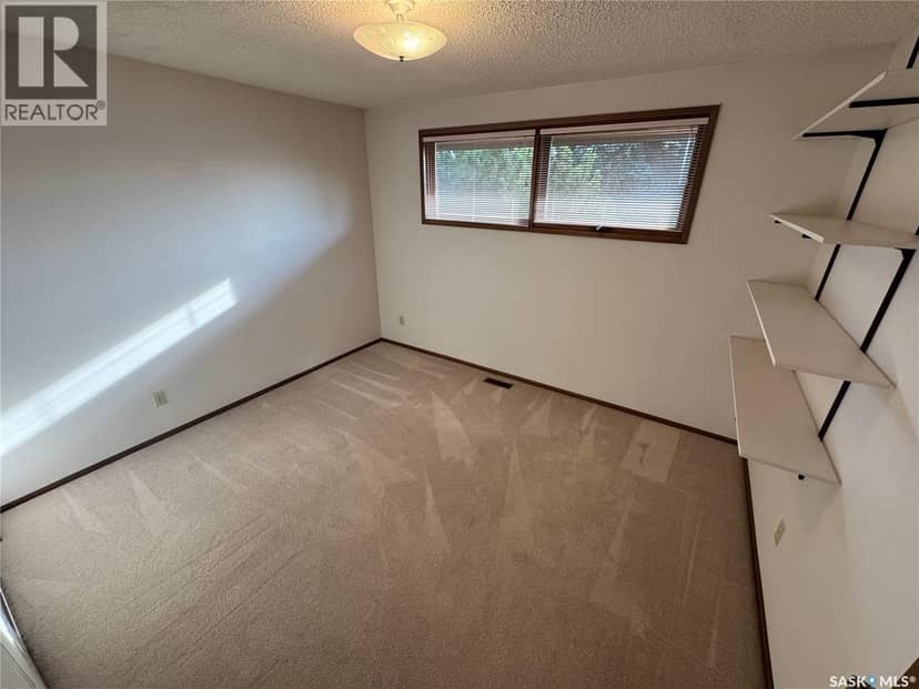 406 Centennial DRIVE — photo 13 of 39