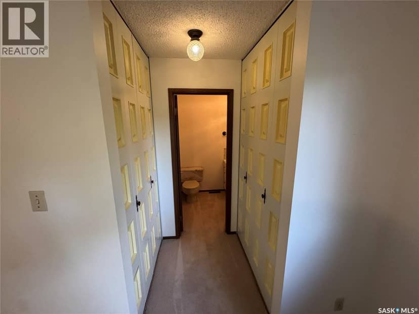 406 Centennial DRIVE — photo 17 of 39