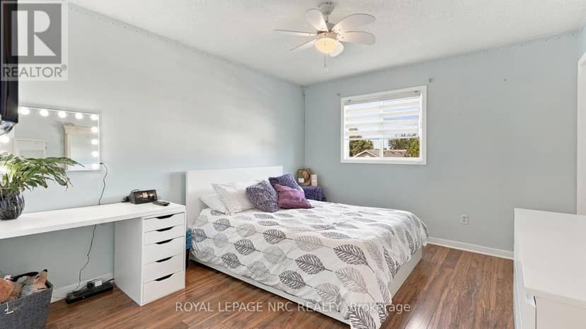 32 Poplar Crescent — photo 28 of 40