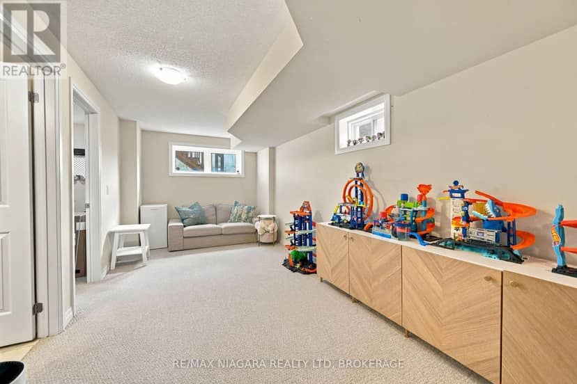 4032 Fracchioni Drive — photo 26 of 32