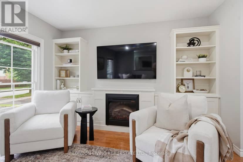 1400 Stoneybrook Crescent — photo 9 of 40