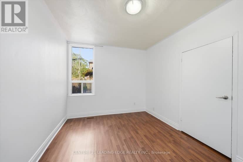 30 Ulster Street — photo 11 of 40