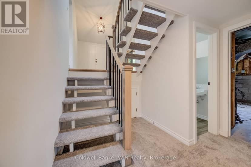 456 Queen Street W — photo 21 of 35