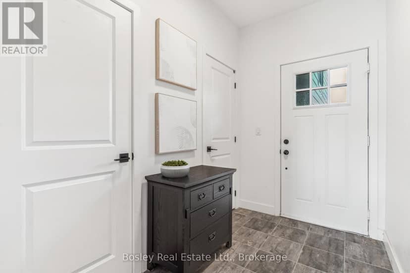104 - 11 Beausoleil Lane — photo 3 of 28