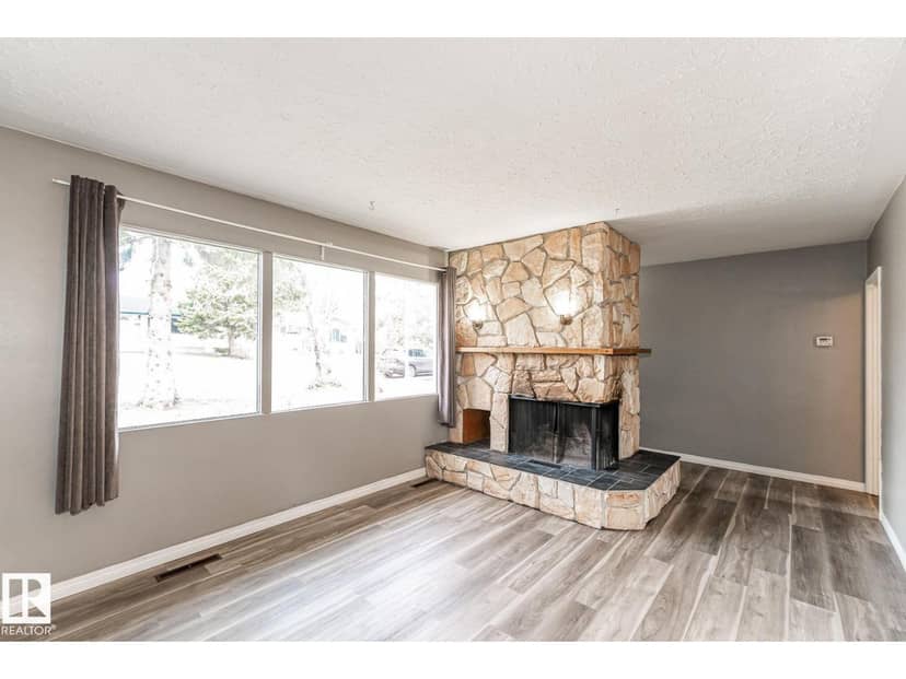 10551 53 AV NW NW, Edmonton, photo 4
