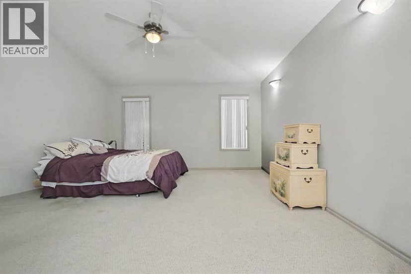 2, 8910 122 Avenue — photo 16 of 25