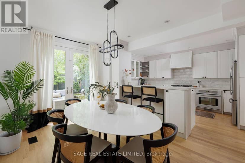 32 Edgewood Crescent — photo 13 of 40