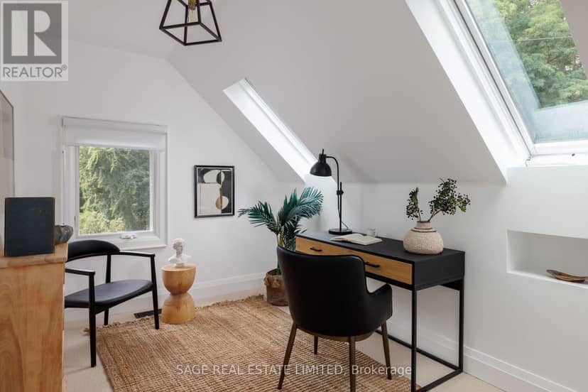 32 Edgewood Crescent — photo 36 of 40