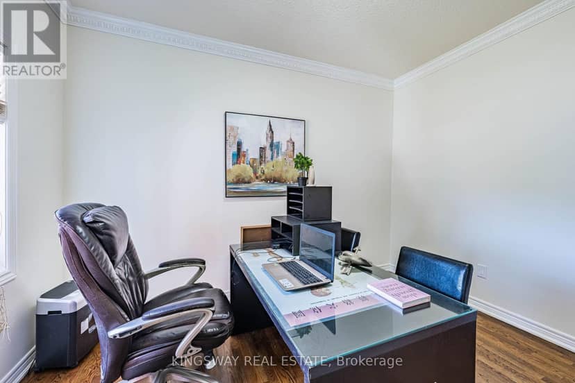 5969 Rayshaw Crescent — photo 17 of 40