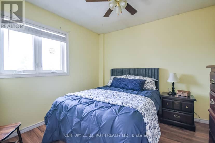 42 Farmstead Crescent — photo 23 of 38
