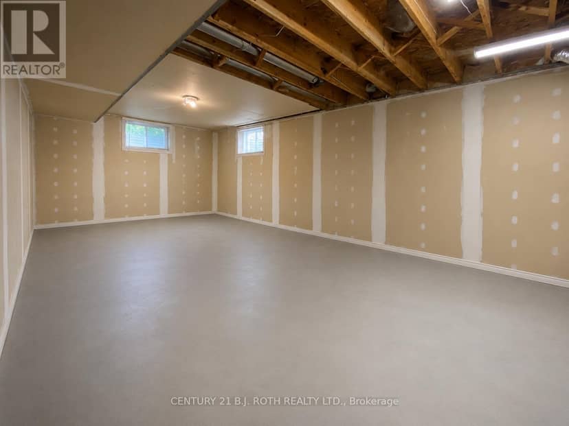 42 Farmstead Crescent — photo 30 of 38