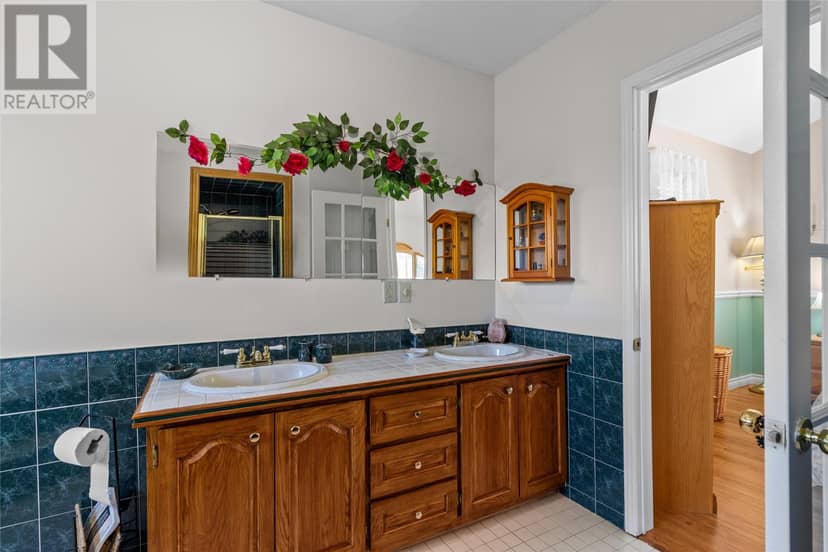 28 Dawes Hill Road — photo 31 of 40