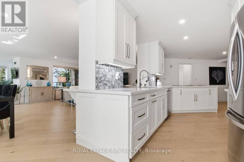 2206 - 701 Geneva Street — photo 29 of 40