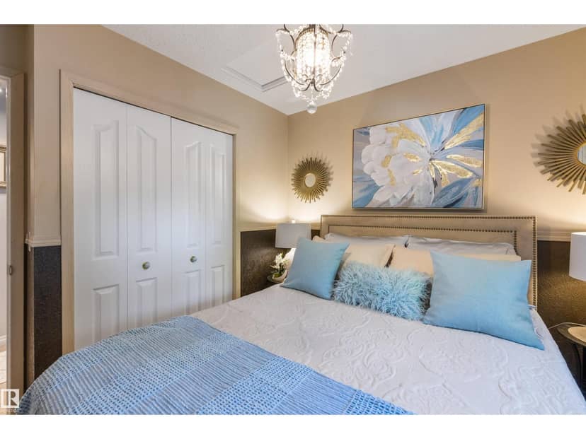 58 Harcourt Cr — photo 19 of 40