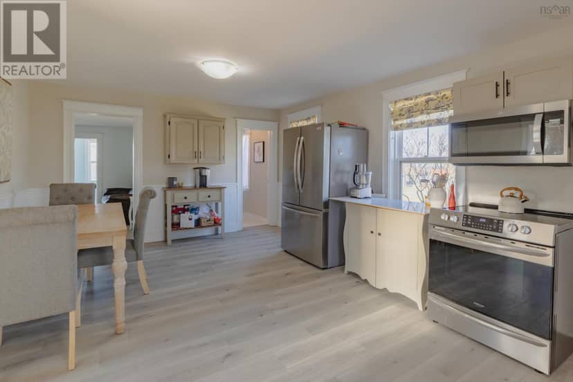 920 Highway 1 — photo 18 of 40