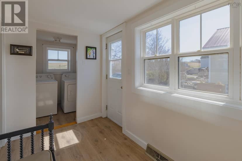 920 Highway 1 — photo 14 of 40