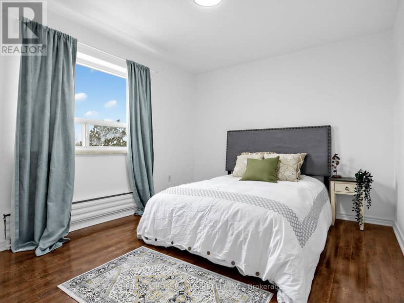 407 - 8 Kingsbridge Court — photo 15 of 25