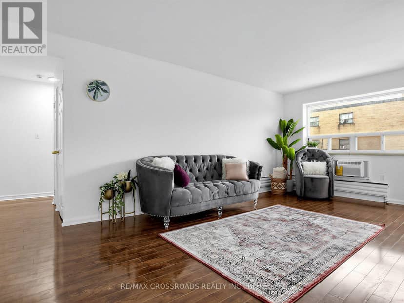 407 - 8 Kingsbridge Court, Toronto, photo 4