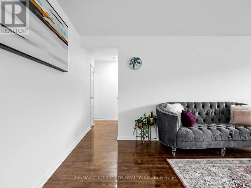407 - 8 Kingsbridge Court, Toronto, photo 8