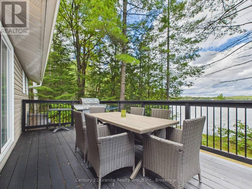 1014 Opal Lane, Highlands East, photo 2