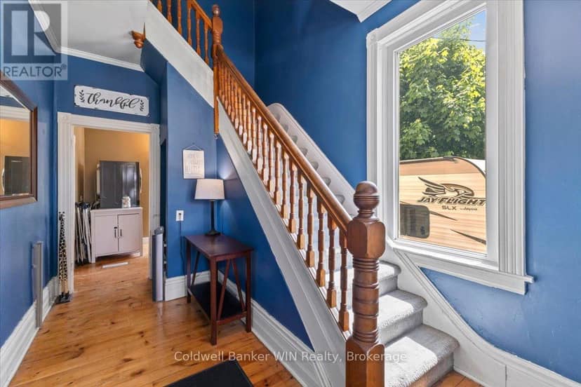 95 John Street S — photo 4 of 40