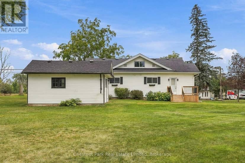 10 Northport Street, Prince Edward County, photo 3