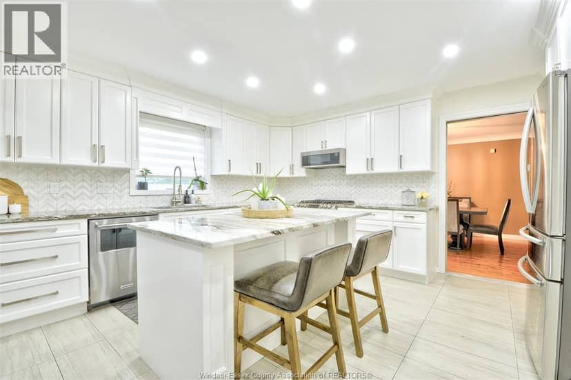 2300 Santo DRIVE — photo 14 of 40