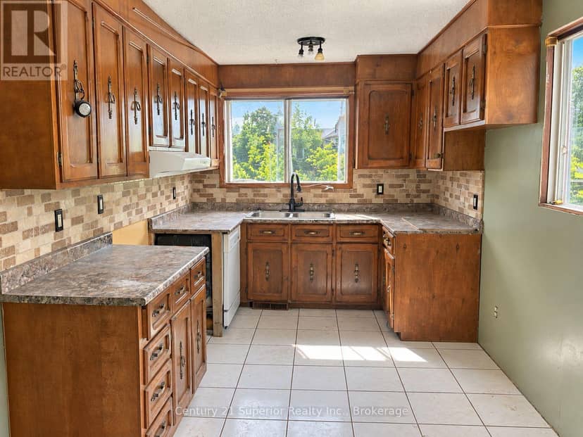 5 Steele Avenue — photo 9 of 27