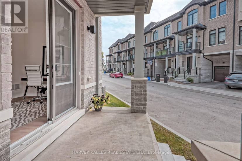 75 De La Roche Drive — photo 3 of 40
