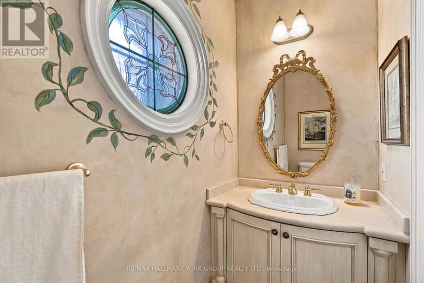 422 Falconwood Hollow — photo 18 of 40