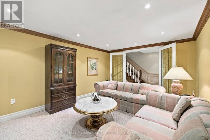 422 Falconwood Hollow — photo 32 of 40