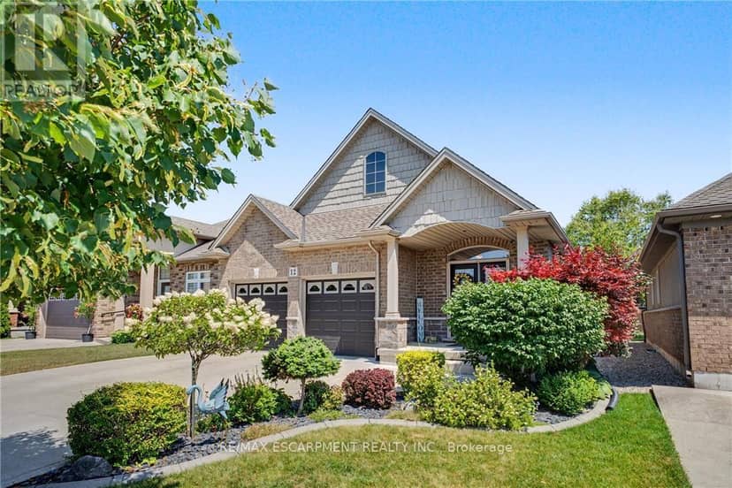 12 Silverwood Avenue, Welland, photo 2