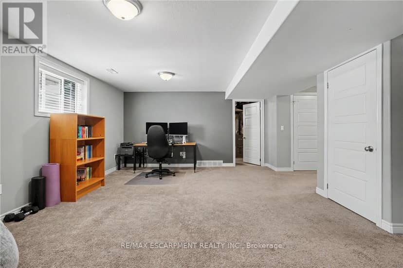 12 Silverwood Avenue — photo 26 of 40