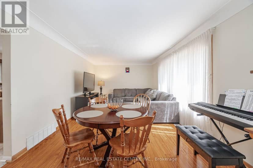524 East 16th Street, Hamilton, photo 7