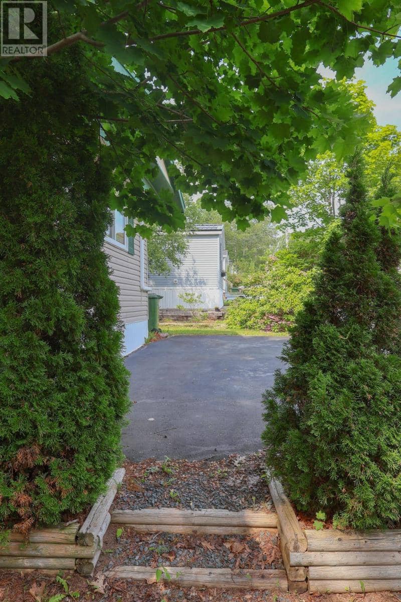231 Seasons Drive — photo 21 of 22