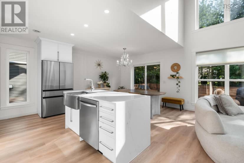 51 Capstone Crescent — photo 10 of 40