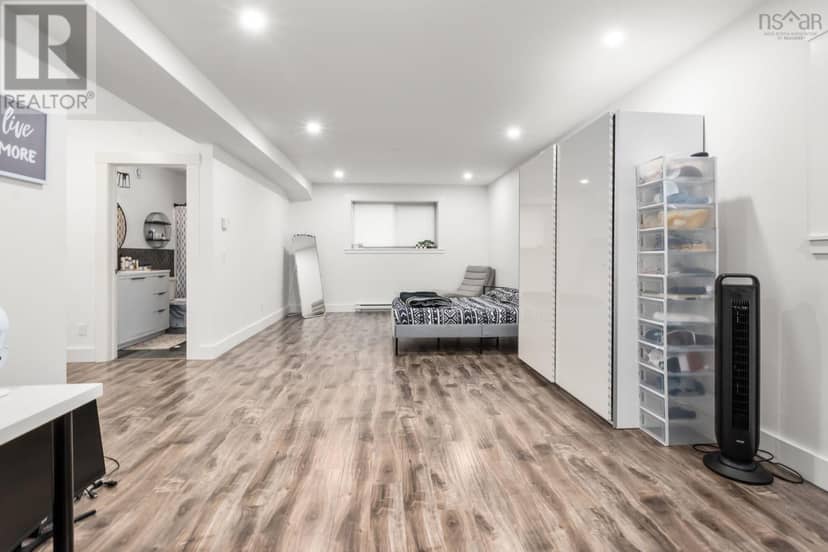 51 Capstone Crescent — photo 37 of 40